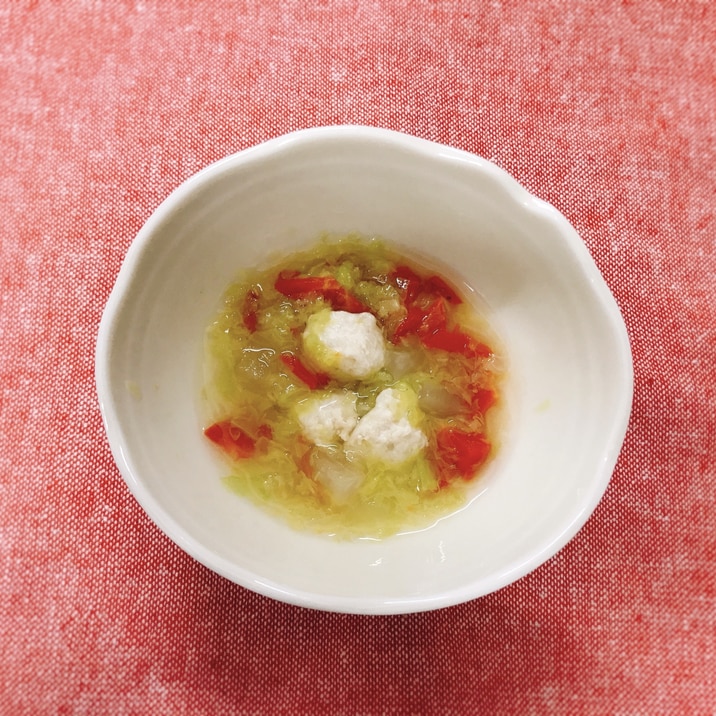【離乳食後期】鶏団子と白菜と人参のコンソメスープ